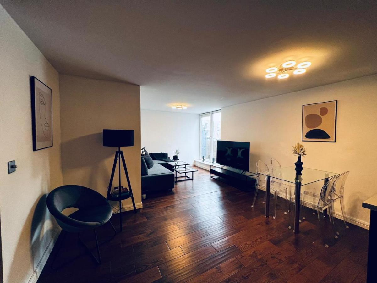2 Bedroom Penthouse Apartamento Birmingam