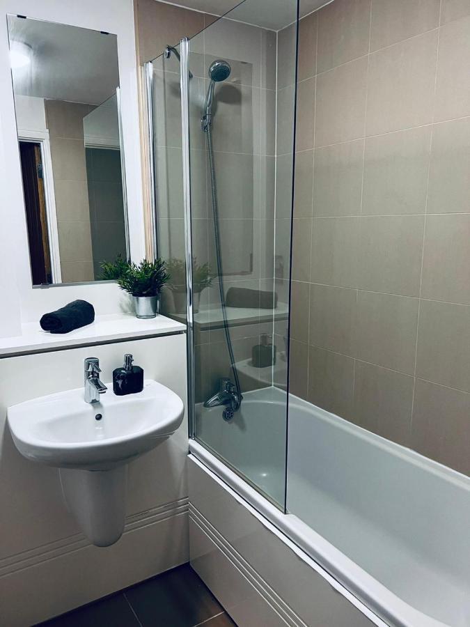 2 Bedroom Penthouse Apartamento Birmingam